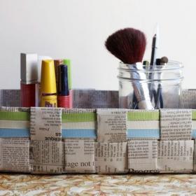 How to make a woven newspaper basket