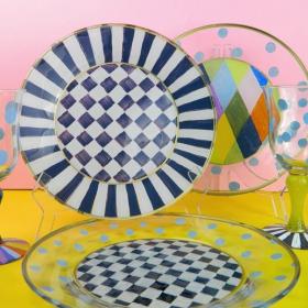 How to Permanently Paint Glass Dishes