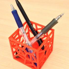How to use TinkerCAD to make a pen holder